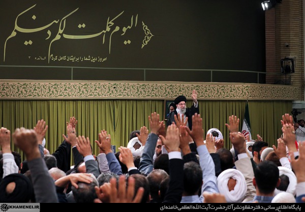 دیدار مردمی رهبر معظم انقلاب در آستانه انتخابات ریاست جمهوری چهاردهم
