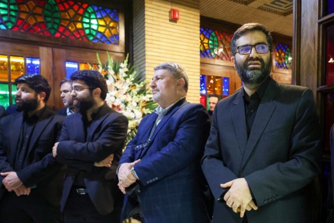 مراسم یادبود همسر و دو فرزند سقاب اصفهانی برگزار گردید