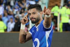 بازگشت مدافع مورد علاقه جواد نکونام به استقلال