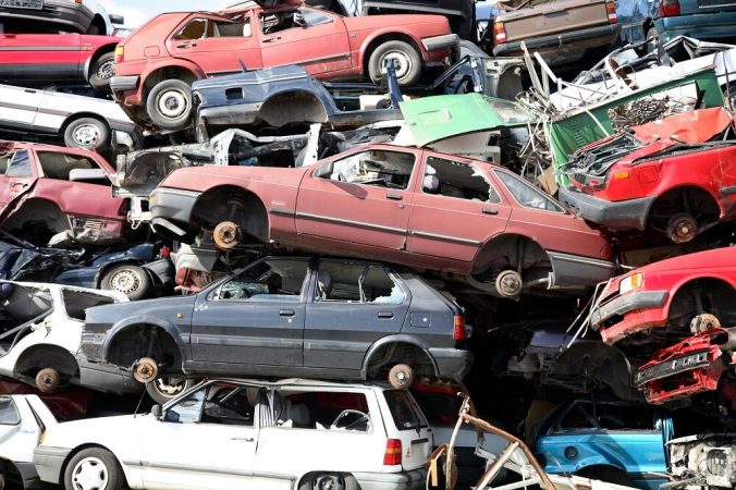 آغاز فراخوان ثبت نام خودروهای فرسوده آغاز فراخوان ثبت نام خودروهای فرسوده
