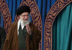 رهبر معظم انقلاب: شرط عملی توکل، به میدان رفتن است