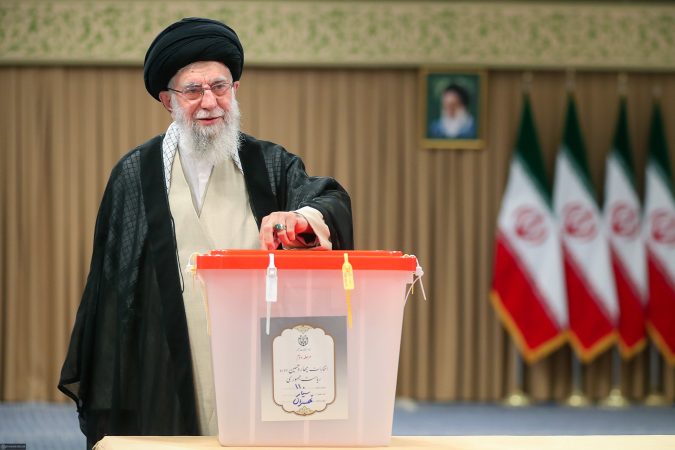 مردم با همت بیشتر در این مرحله کار را تمام کنند مردم با همت بیشتر در این مرحله کار را تمام کنند