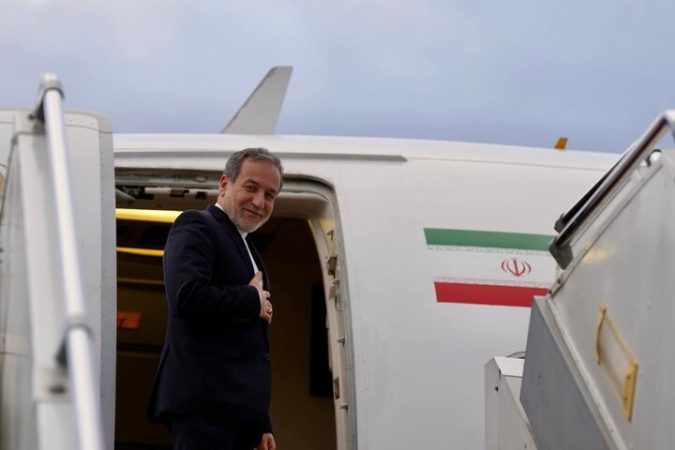 علت سفر عراقچی به چین