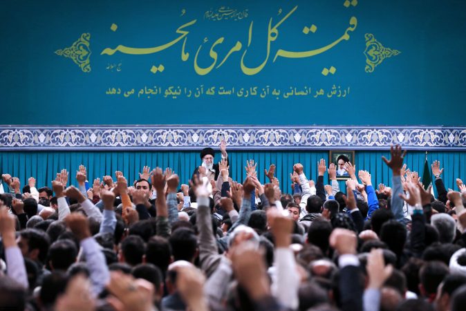 ملتها باید در مقابل رژیم صهیونیستی و حامیانش بایستند ملتها باید در مقابل رژیم صهیونیستی و حامیانش بایستند