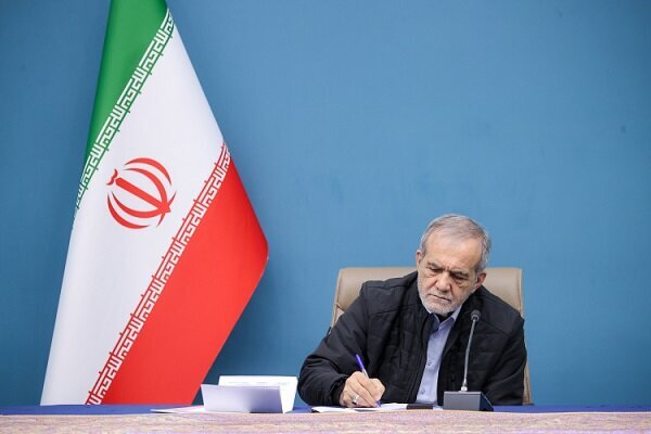 پزشکیان: زنان می‌توانند مدیران خوبی باشند