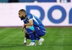 بازیکن استقلال بازی با فولاد را از دست داد؟