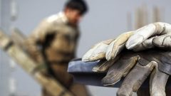 جامعه کارگری در انتظار عملیاتی شدن برنامه‌های دولت است