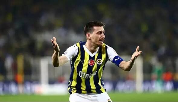 کاپیتان فنرباغچه گزینه جدید پرسپولیس کاپیتان فنرباغچه گزینه جدید پرسپولیس